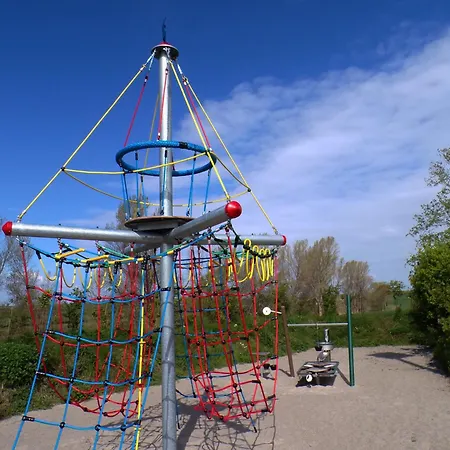 בית נופש Reetdorf Geltinger Birk Malerhaus Erlenbruch